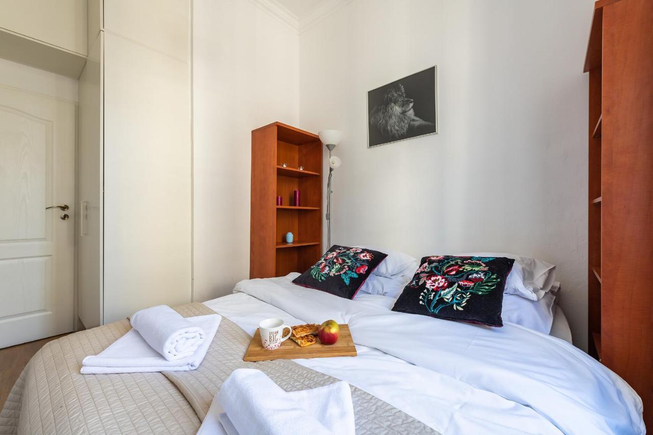 Miodowa Street P&O Serviced Apartments Warszawa Eksteriør billede